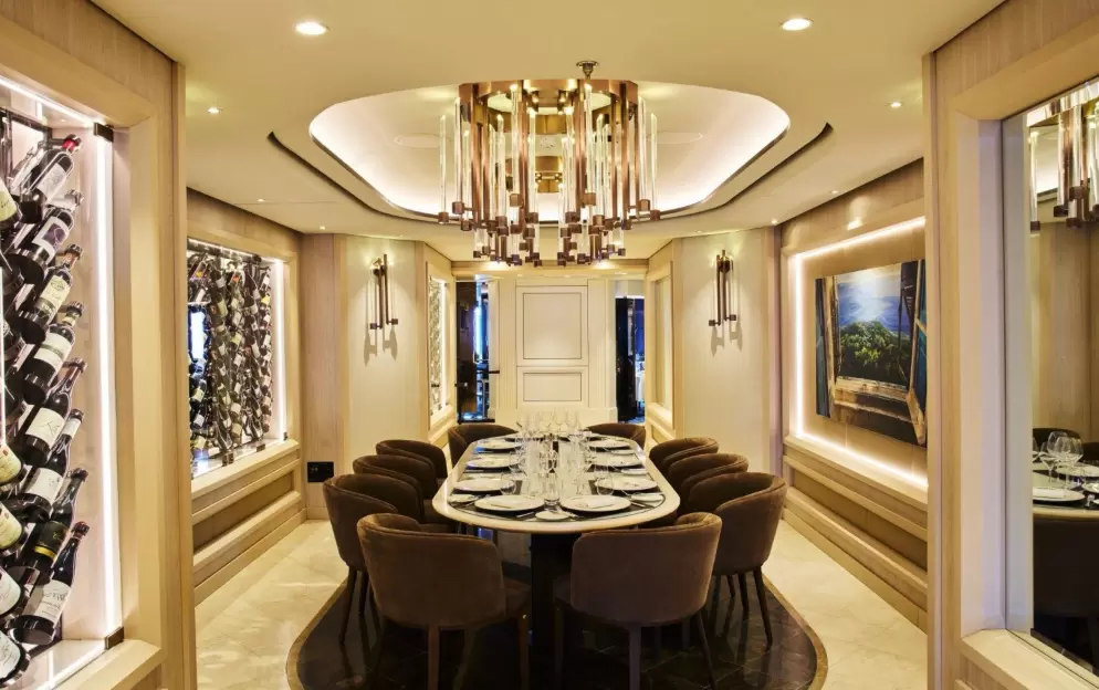 Explora Journeys EXPLORA III Fil Rouge 1.jpg